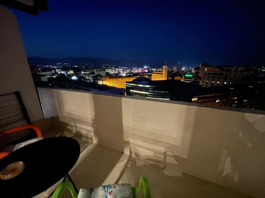 Sky View Center Apartamento Skopie